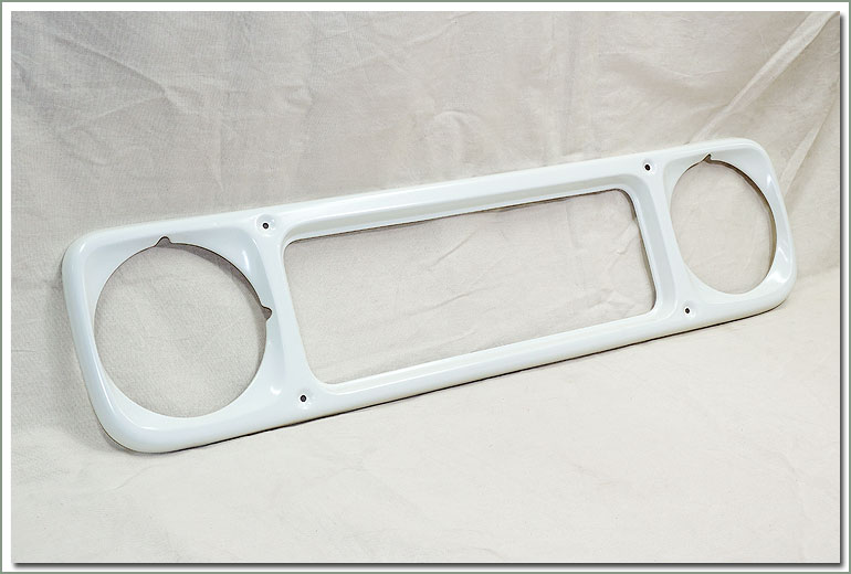 thumbnail image 2 of NEW OEM Toyota Land Cruiser Chrome Grille - FJ40, FJ45, FJ43, BJ40 (1979-1984) - Trail Team Style 2 of 2